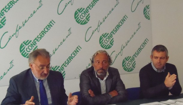 AMBULANTI ASSEDIATI DAGLI ABUSIVI