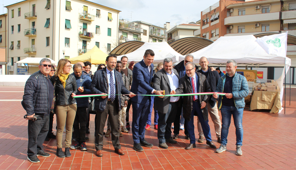 IN PIAZZA  ZUCCHI IL MERCATO “SAPORI E SAPERI ARETINI”