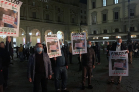 CONFESERCENTI SCENDE IN PIAZZA A FIRENZE PER PROTESTARE CONTRO DPCM