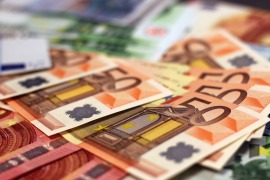 Confesercenti: taglia-bollette non basta, per piccole imprese aumenti fino a 4mila euro l’anno
