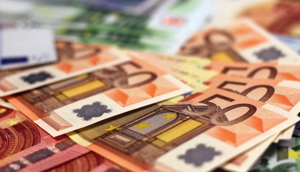 Confesercenti: taglia-bollette non basta, per piccole imprese aumenti fino a 4mila euro l’anno