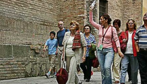 Covid, guide e accompagnatori turistici scrivono a Garavaglia: “Categoria dimenticata”