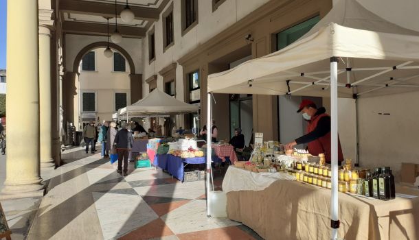 MERCATALE: SABATO 5 FEBBRAIO SOTTO I PORTICI DI VIA ROMA