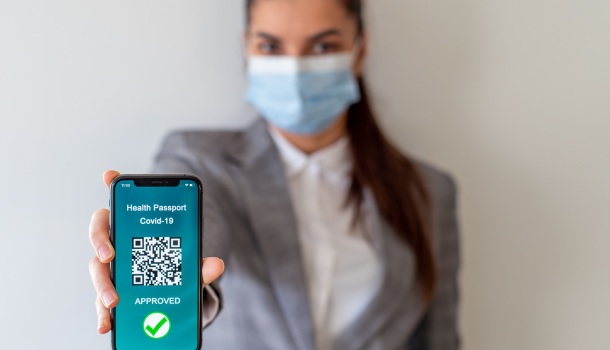 Green Pass: Confesercenti – SWG, consumatori divisi. Per due italiani su tre renderà gli acquisti nei negozi più sicuri