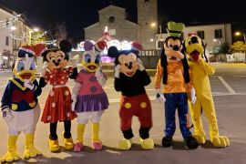 MASCHERE DISNEY E FIGLI DI BOCCO IN PIAZZA SANT’AGOSTINO