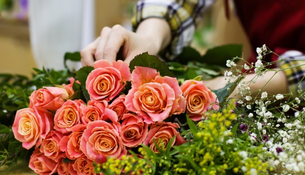 Festa della Mamma: Assofioristi Confesercenti, la guerra infiamma i costi dei fiori stranieri (+20%)