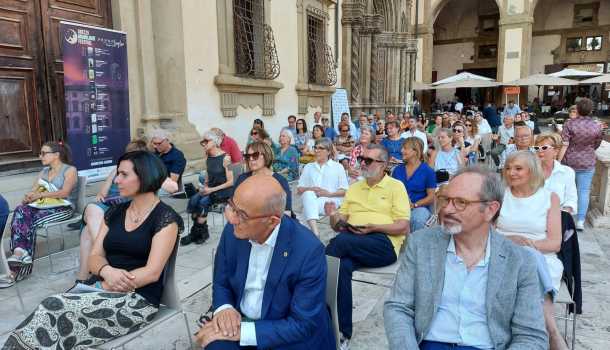 AREZZO MOONLIGHT FESTIVAL: ARRIVANO PETER STEIN E SIMONE TEMPIA