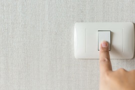 Energia: Confesercenti, maxi-bolletta da 11 miliardi in arrivo per le piccole imprese di turismo e terziario