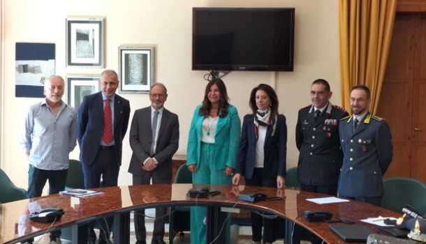 CONFESERCENTI HA SIGLATO IN PREFETTURA IL PROTOCOLLO D’INTESA “VIDEO ALLARMI ANTIRAPINA”