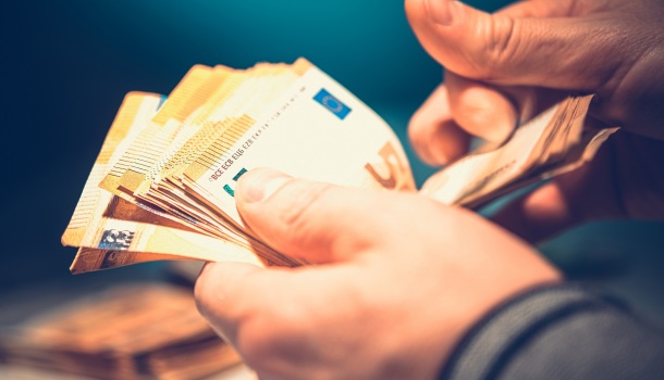 Conti pubblici: Confesercenti, pressione fiscale superiore a quella dell’epoca dell’austerity di Monti, è ora di tagliare le tasse