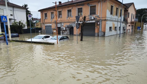 Maltempo, Confesercenti Nazionale vicina alle imprese dell’Emilia-Romagna, a disposizione fondo solidale per concedere prestiti a tasso zero alle attività colpite