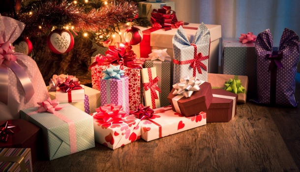 Regali di Natale: Confesercenti-Ipsos, al via ultimo finesettimana di acquisti. 10 milioni di italiani alla ricerca di un dono all’ultimo minuto