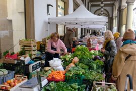 MERCATALE: SABATO 4 MAGGIO SOTTO I PORTICI DI VIA ROMA