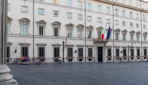 DAZI: CONFESERCENTI-CER, POSSIBILE IMPATTO NEGATIVO ANCHE PER I CONSUMI DELLE FAMIGLIE, -11,9 MILIARDI DI EURO IN DUE ANNI