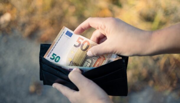 VENDITE: SI CHIUDE MALE IL 2025 PER IL COMMERCIO