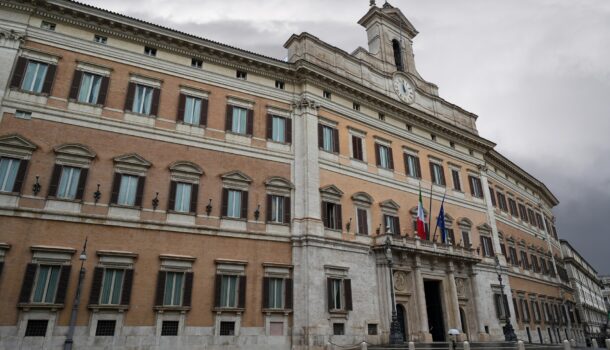 Trasporto pubblico non di linea: Assoviaggi Confesercenti in audizione alla Camera, serve una riforma equilibrata. No a misure che limitano la mobilità di cittadini e turisti