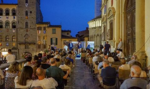 CALA IL SIPARIO SULLA QUINTA EDIZIONE DI AREZZO MOONLIGHT FESTIVAL